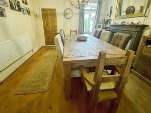 Dining Room - click for photo gallery